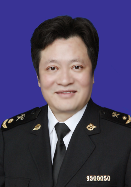 男,汉族,1961年4月出生,河北沧县人,中共党员,天津市委党校研究生