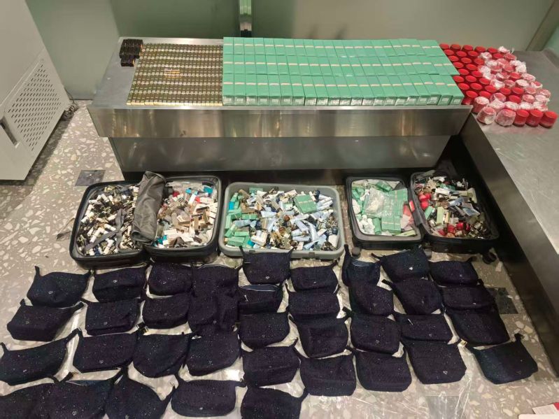 大兴机场海关查获大量化妆品