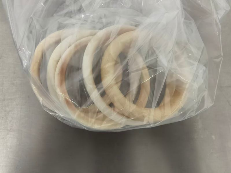 首都机场海关查获象牙制品